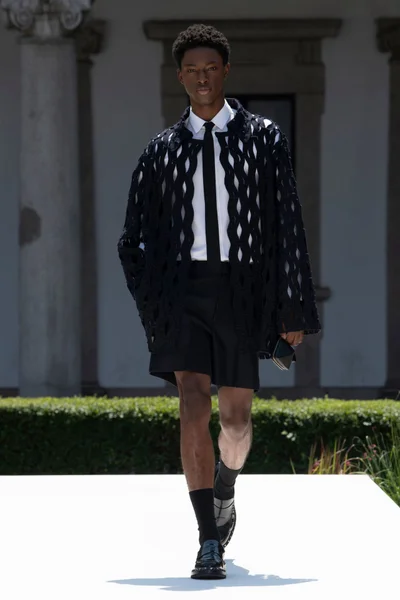 Look 34